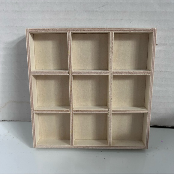 Nine-Grid Unfinished Wood Craft Box 4-1/4” x 4-1/4” lot of 6 - Picture 3 of 6